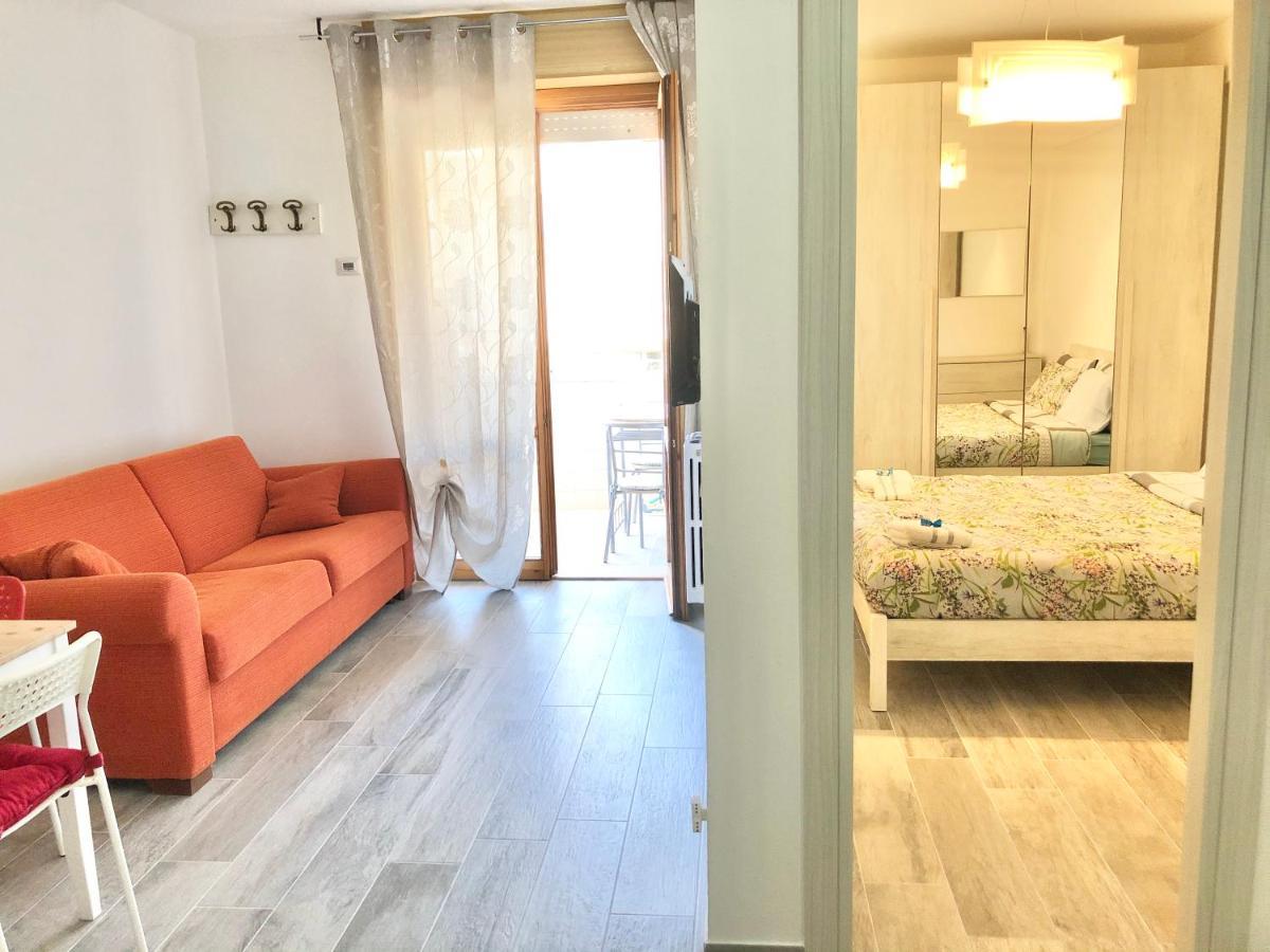 Vita Marina Apartment Porto SantʼElpidio Exterior foto