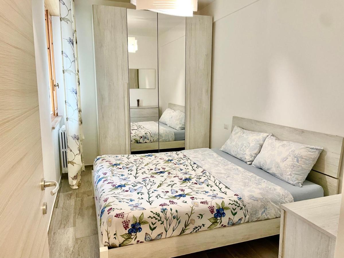 Vita Marina Apartment Porto SantʼElpidio Exterior foto