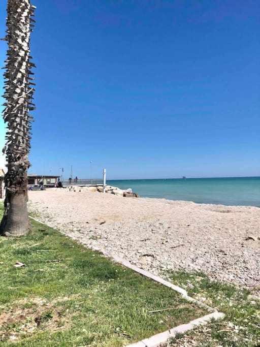 Vita Marina Apartment Porto SantʼElpidio Exterior foto