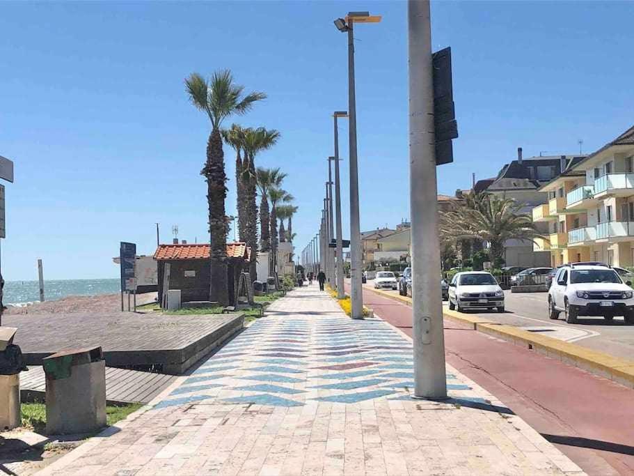 Vita Marina Apartment Porto SantʼElpidio Exterior foto